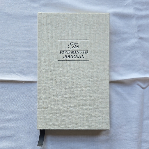 The Five-Minute Journal by Alex Ikonn – Hardcover Linen Edition - Picture 1 of 4